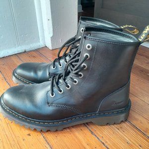 Unworn Dr. Martens Awley Leather Boots (Size 11 M)